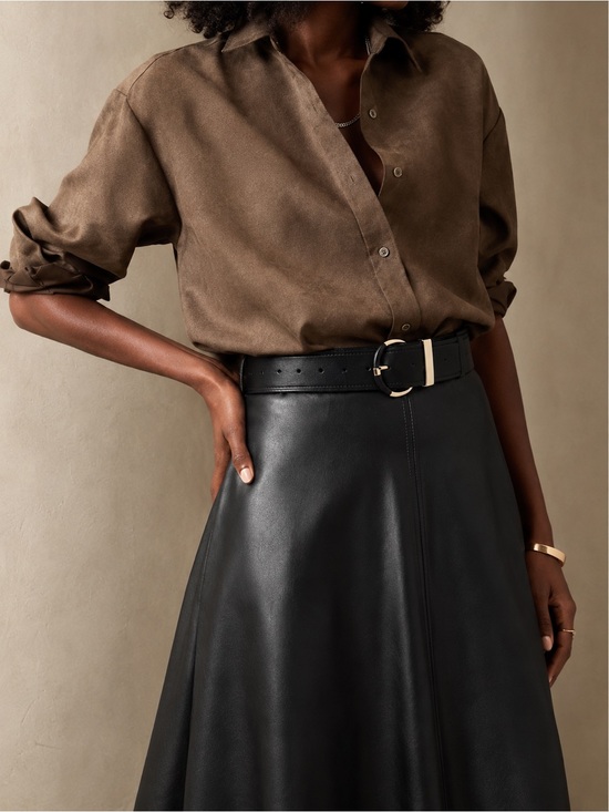 Banana Republic Dresses & Skirts - Banana Republic Factory Vegan Leather Midi Skirt NWT Black Petite 6